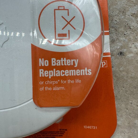 First Alert Smoke Detector Precision Detection White Slim SM210 New Sealed! - Picture 4 of 10